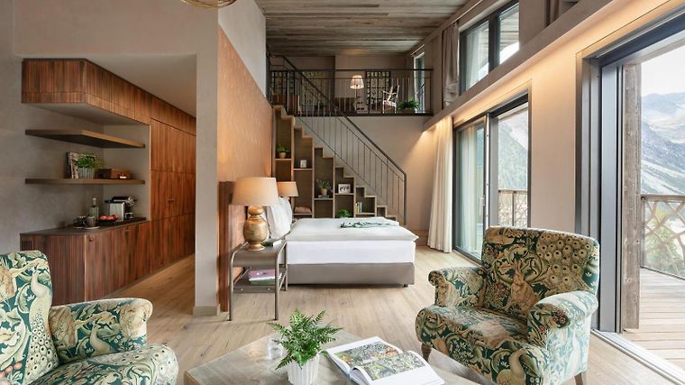 Valsana Hotel Arosa, dog-friendly hotel in Graubunden