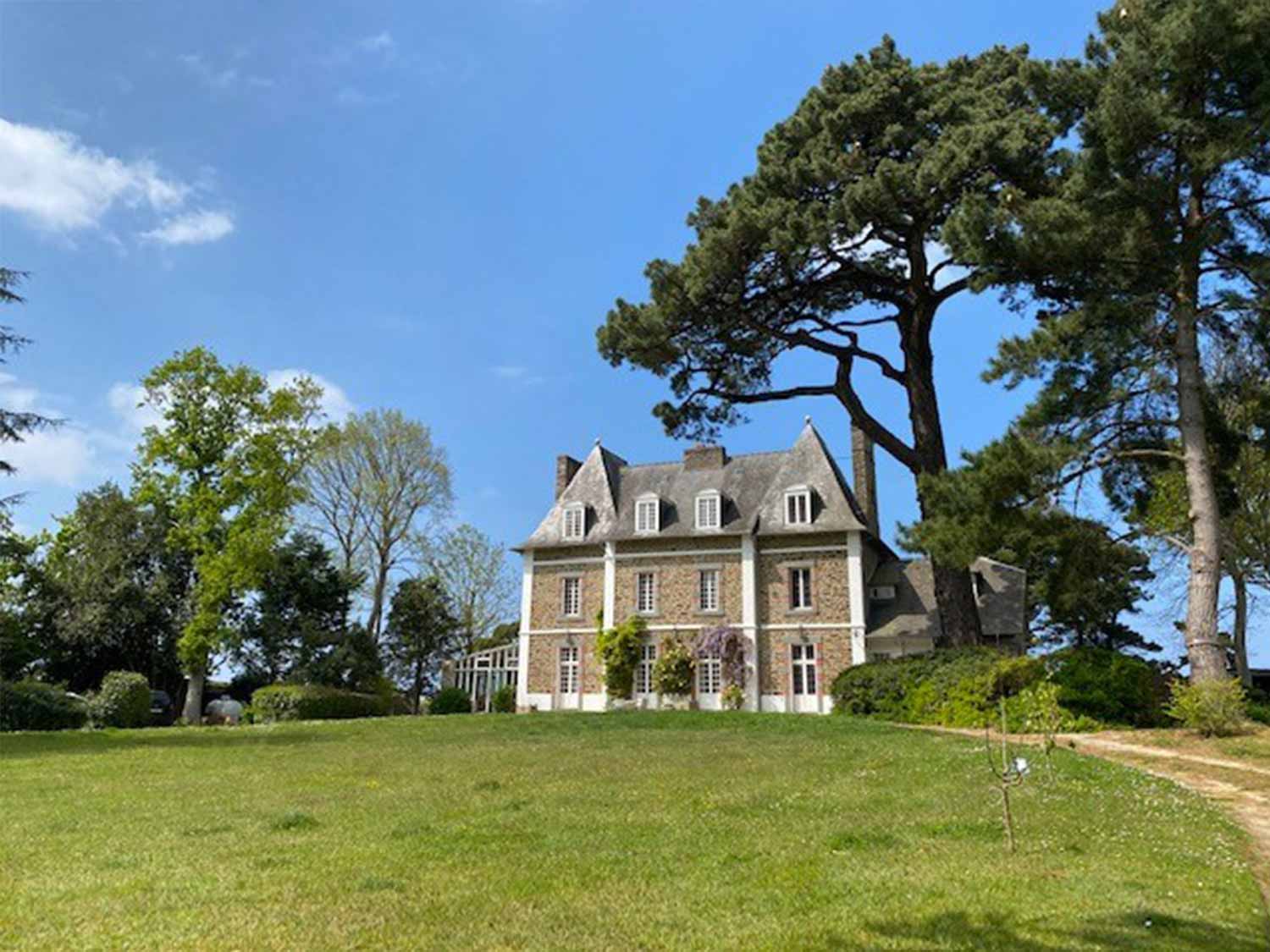 Villa Haute Guais, dog-friendly hotel in Brittany