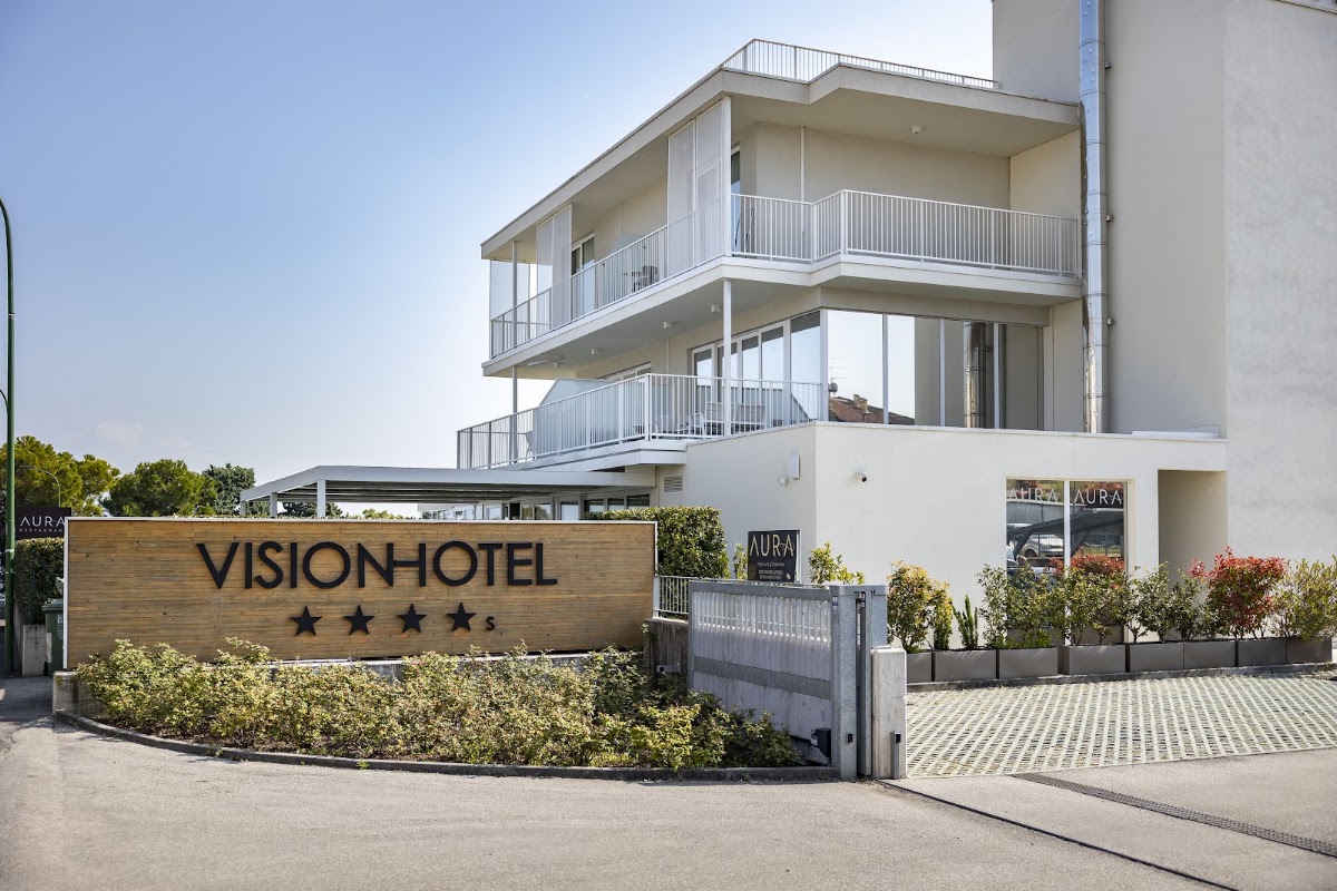 Vision Hotel, dog-friendly hotel in Lake Garda